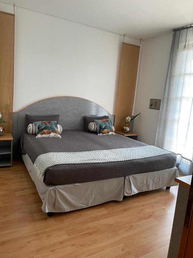 Residence Alexandra Stay Сірміоне Екстер'єр фото